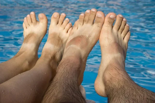 how-to-remove-tan-from-feet