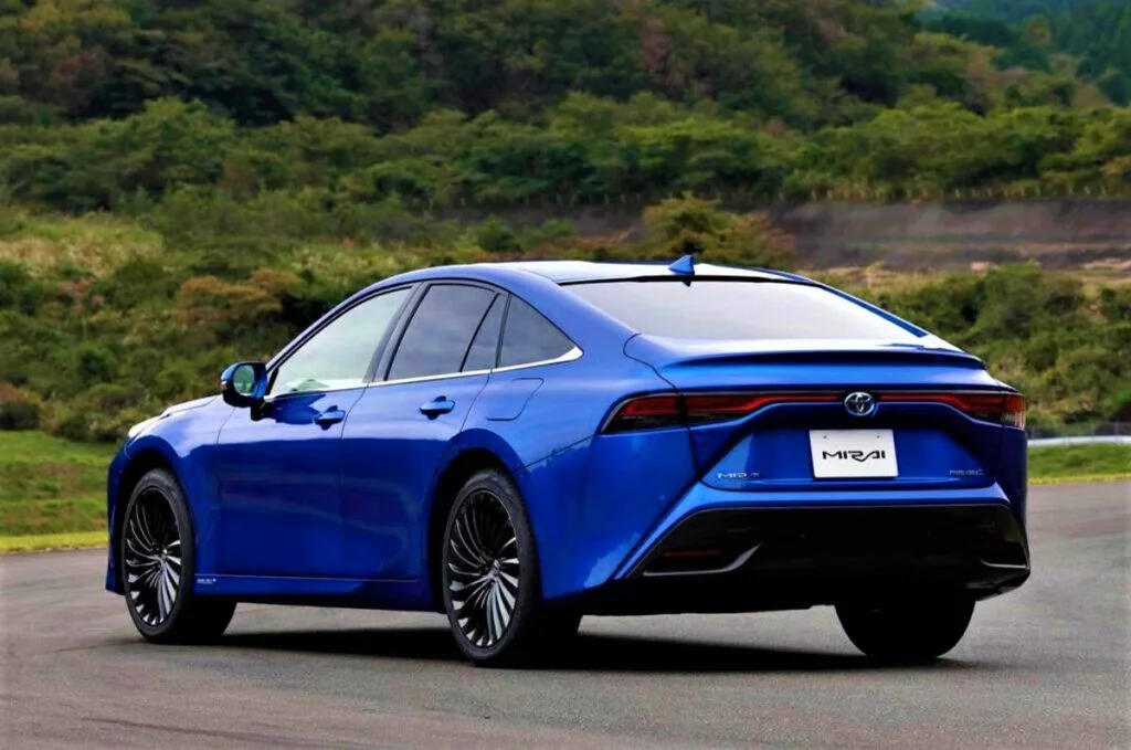 toyota mirai